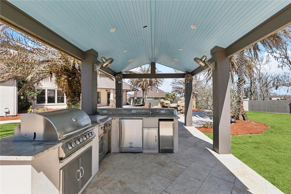 697 MAGNOLIA RIDGE Road