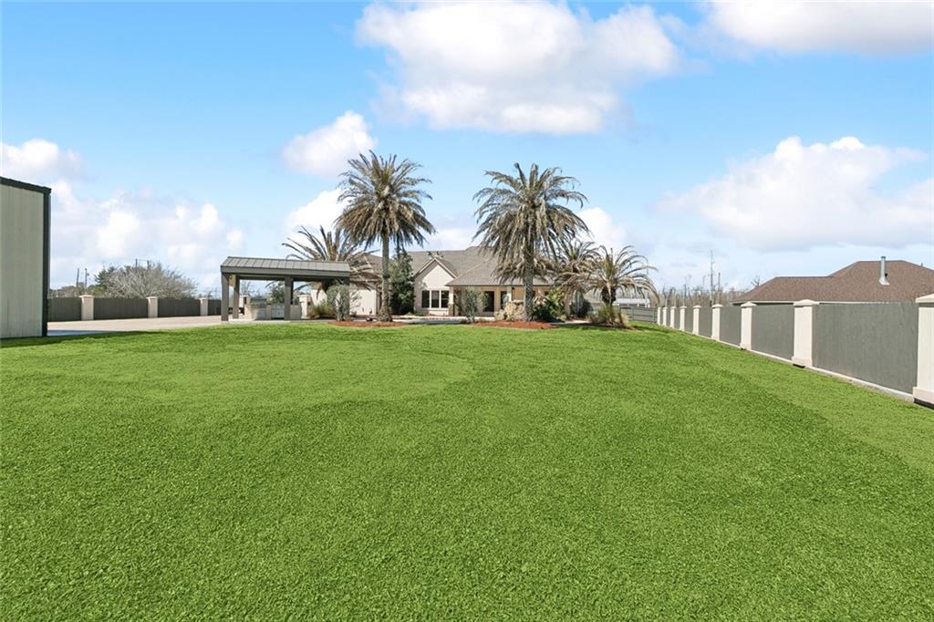 697 MAGNOLIA RIDGE Road