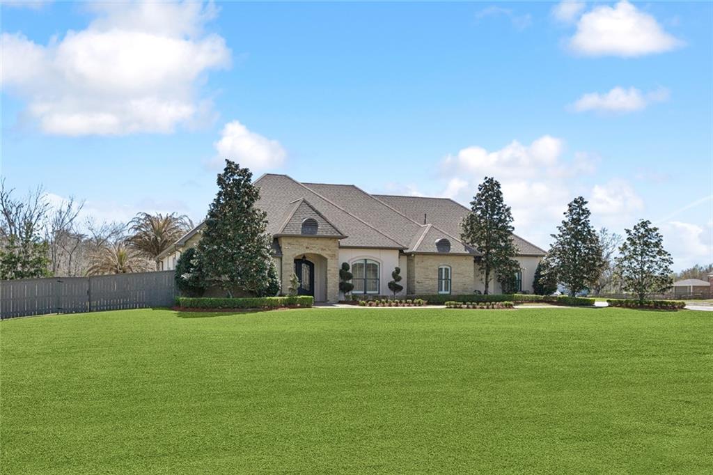 697 MAGNOLIA RIDGE Road