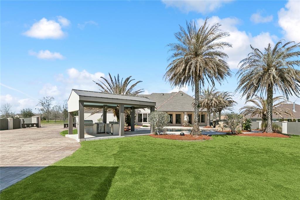 697 MAGNOLIA RIDGE Road
