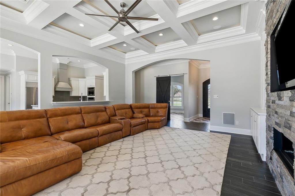 697 MAGNOLIA RIDGE Road