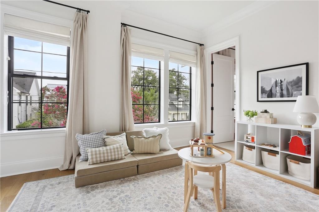 303 W WILLIAM DAVID Parkway