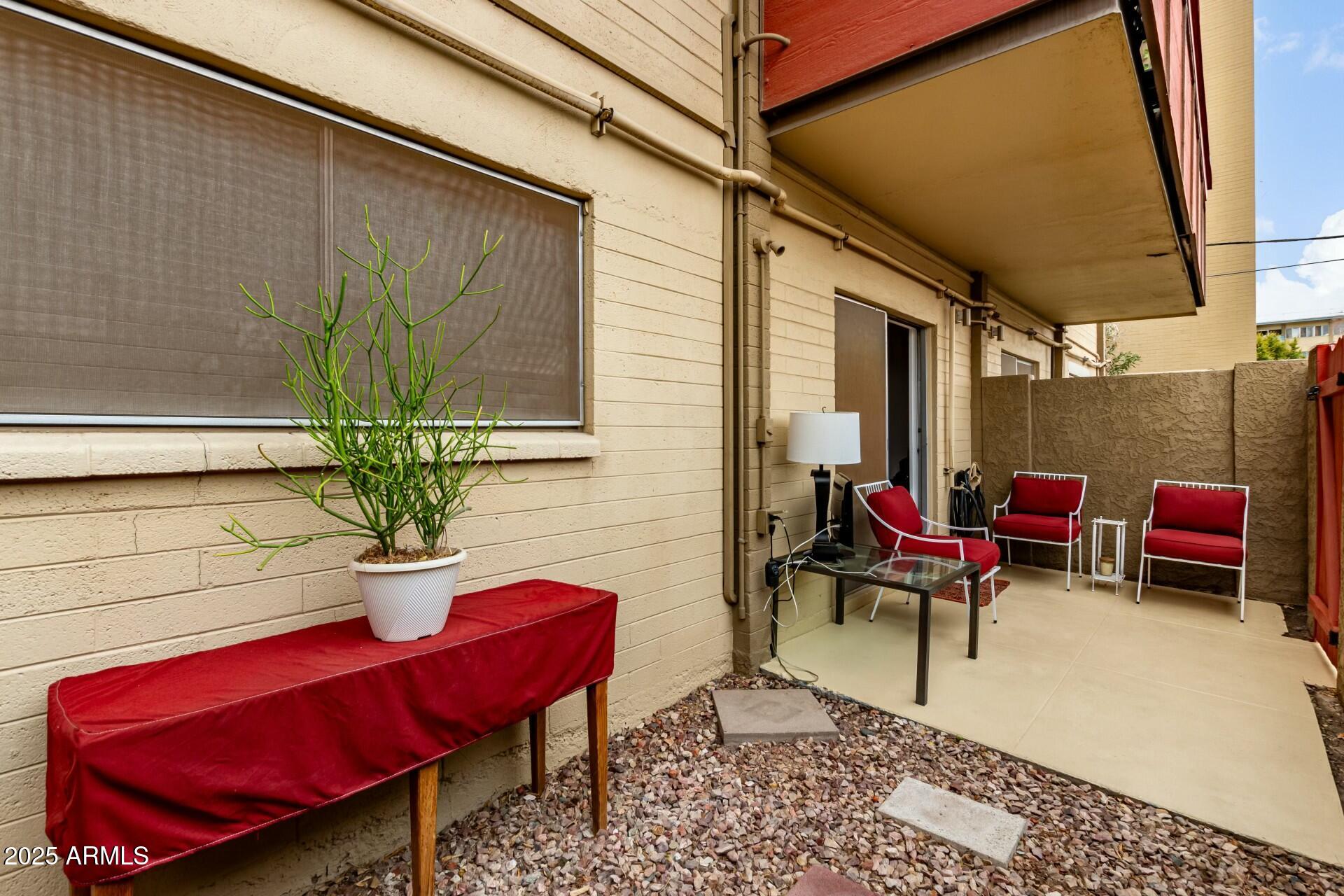 355 E THOMAS Road, B110