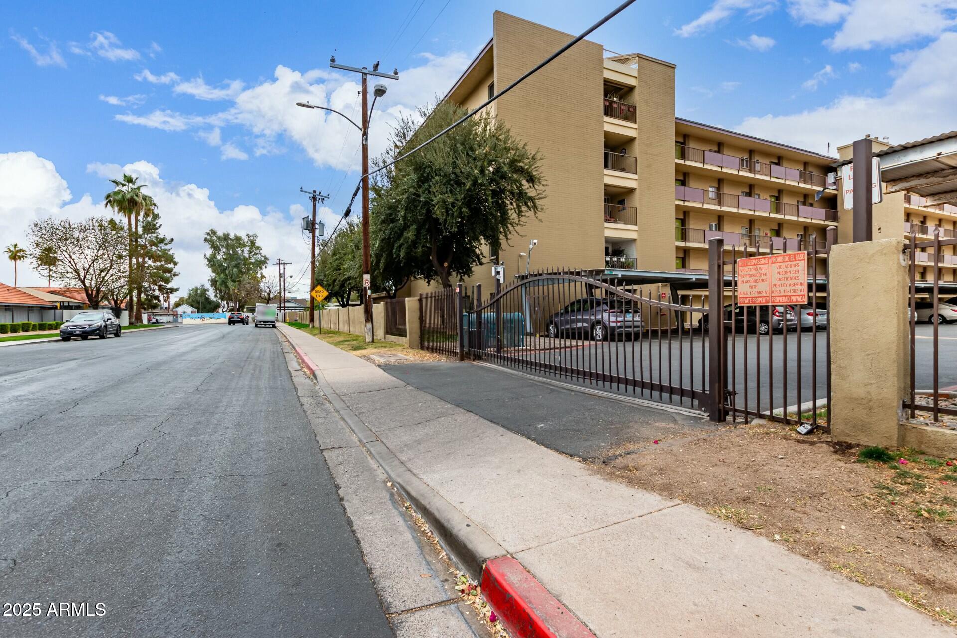 355 E THOMAS Road, B110