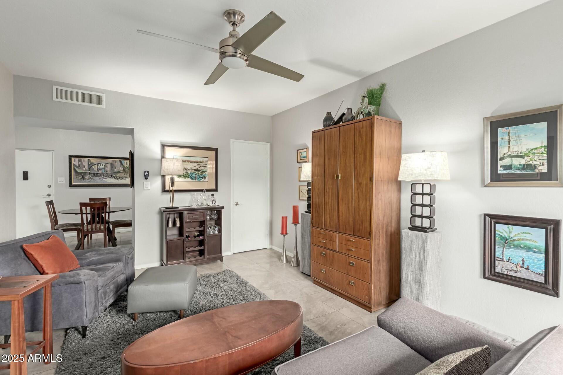 355 E THOMAS Road, B110