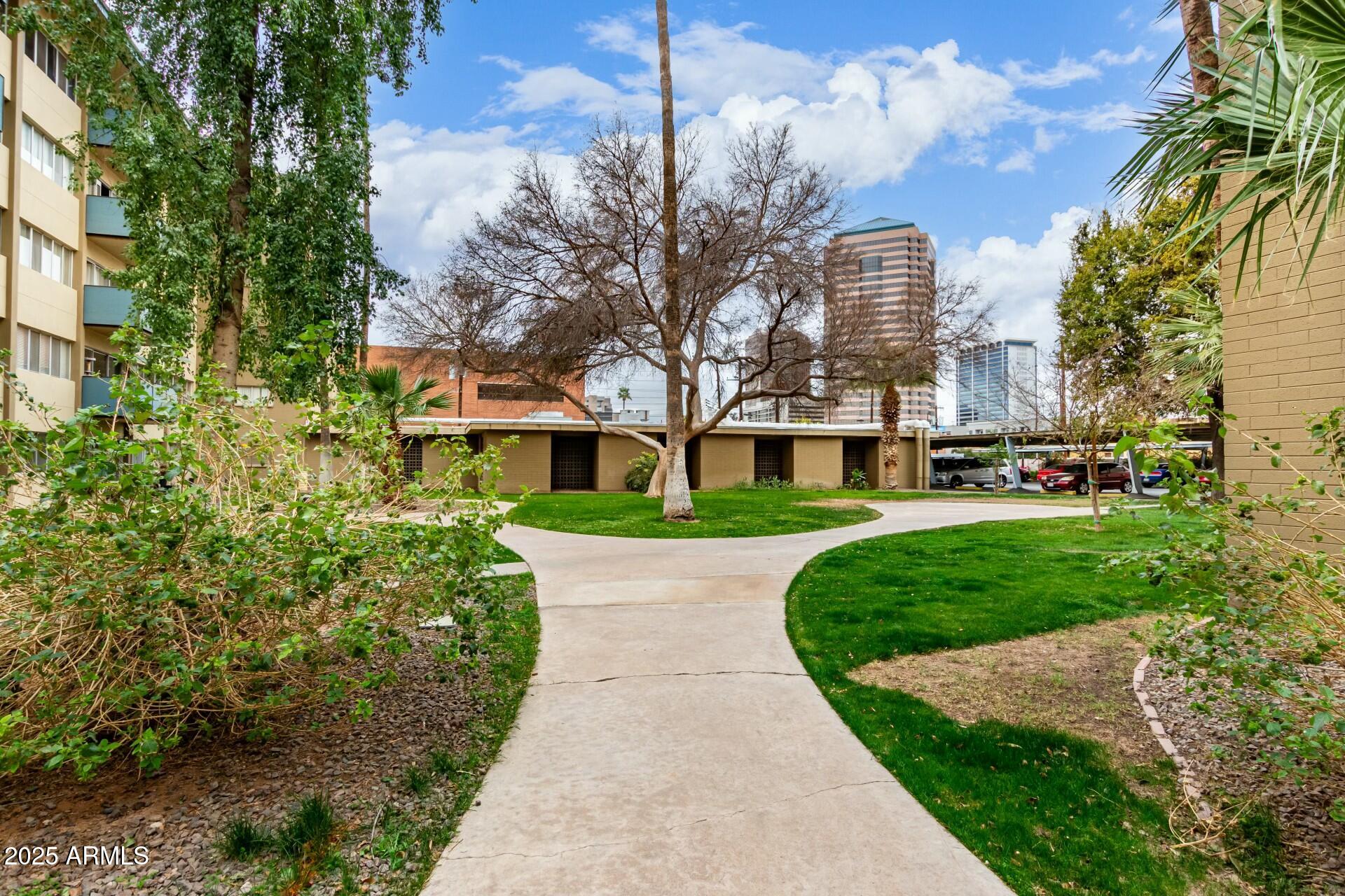355 E THOMAS Road, B110