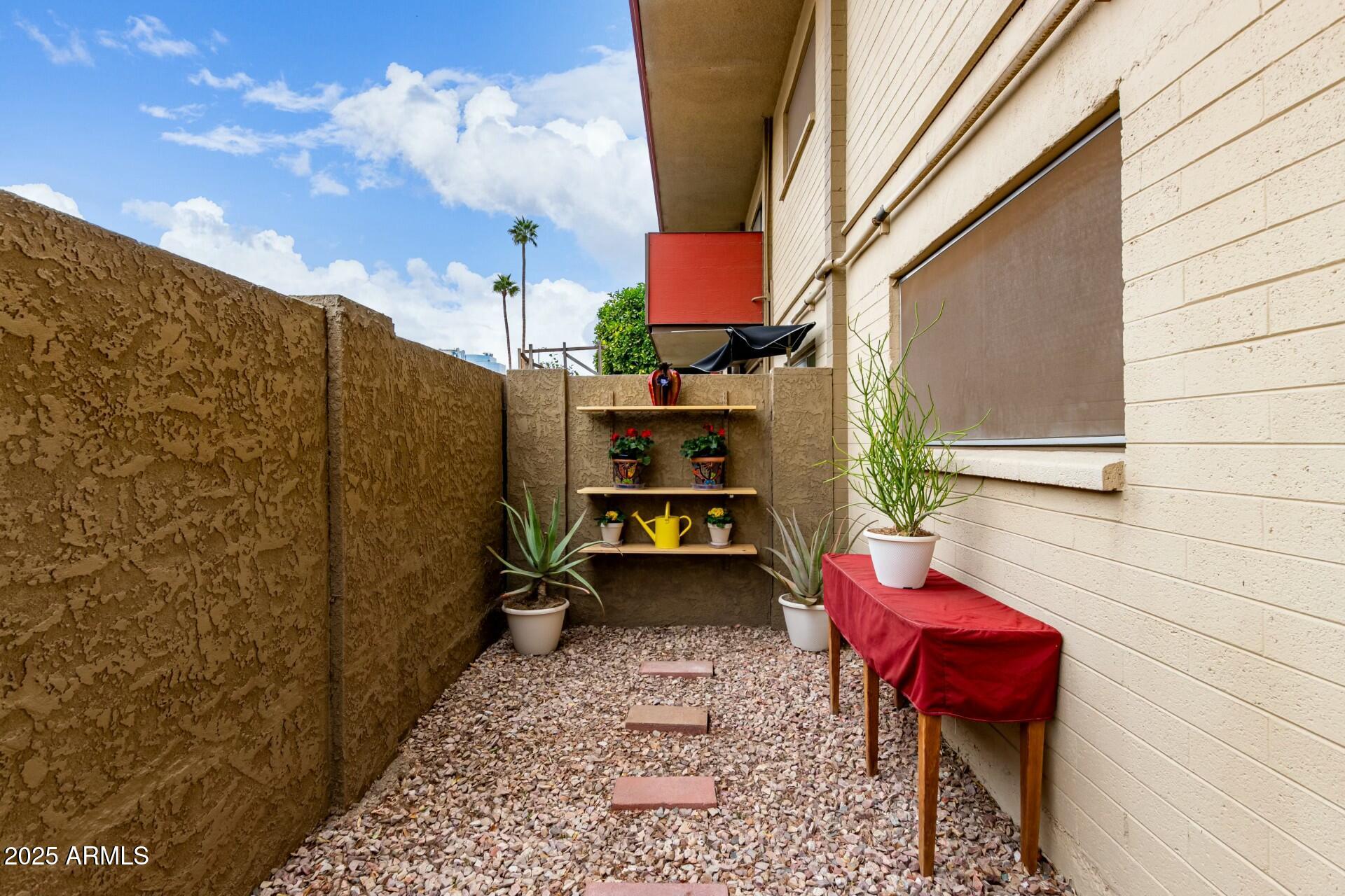 355 E THOMAS Road, B110