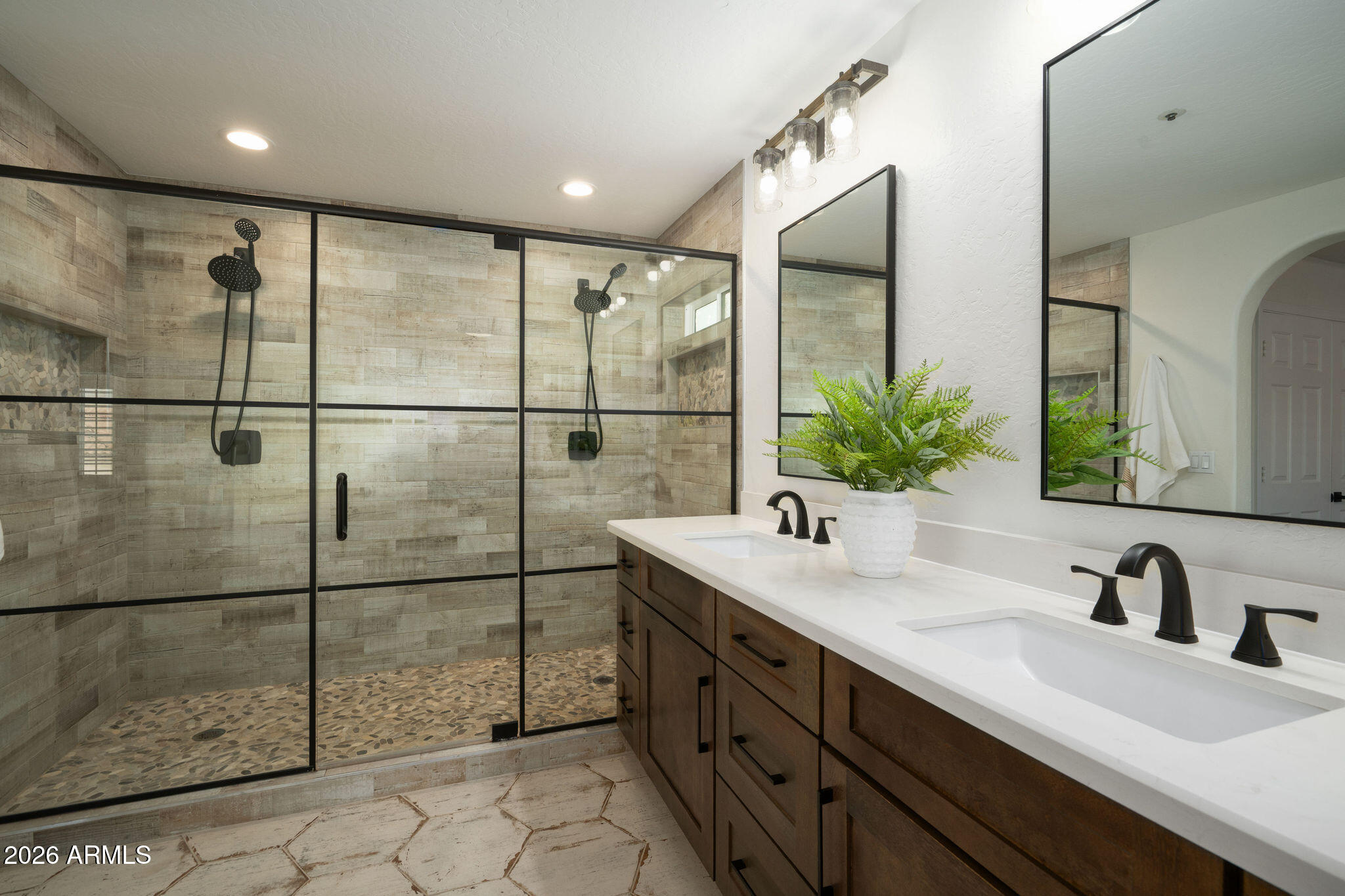 9011 E PALM RIDGE Drive