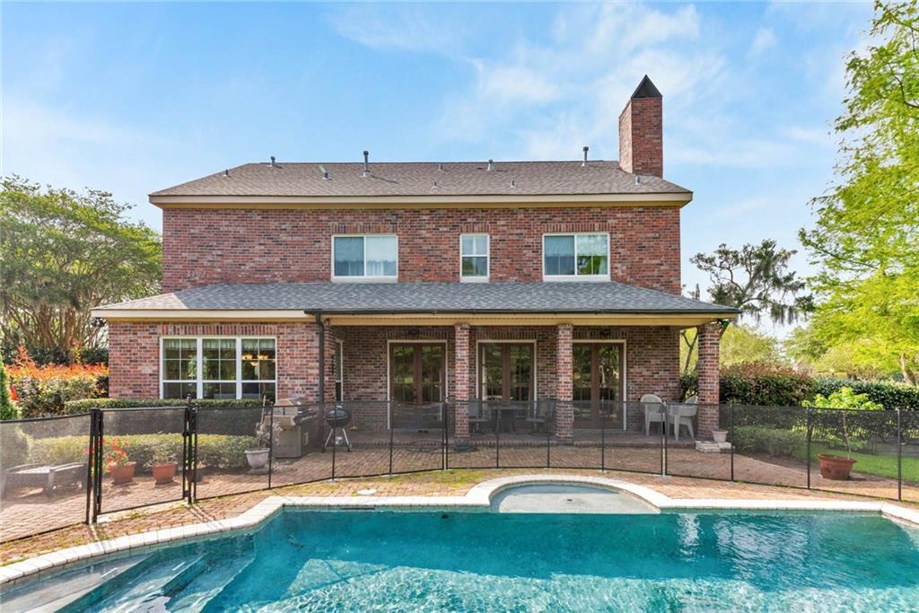 4 FOREST OAKS Drive