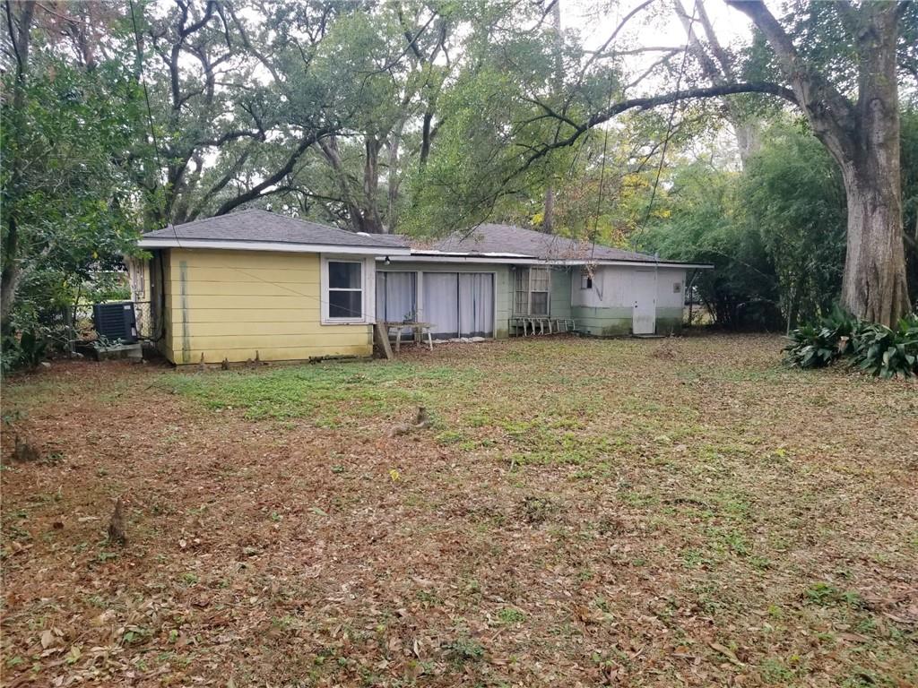 220 MAUMUS Avenue
