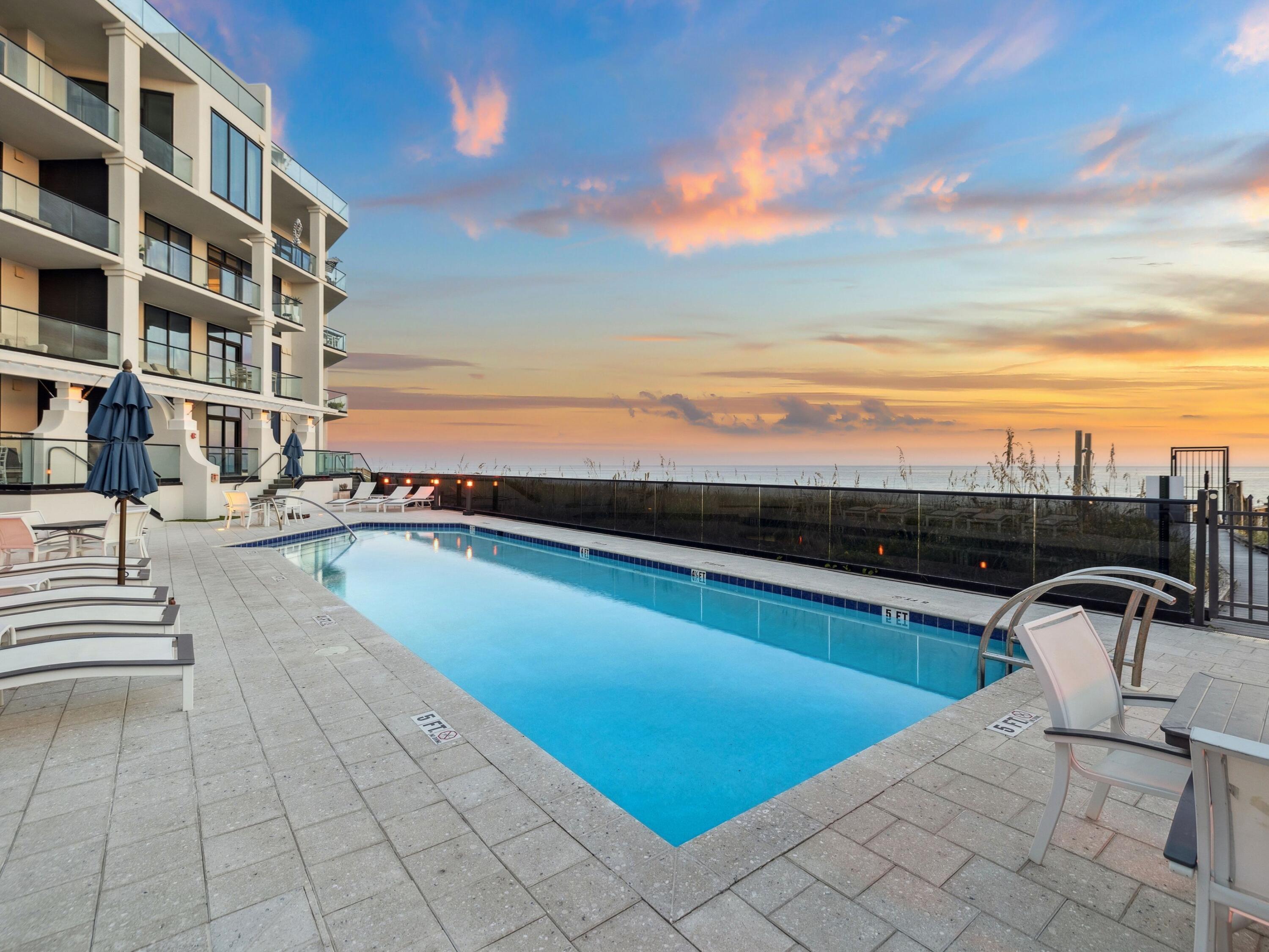 4463 W County Highway 30A UNIT 302