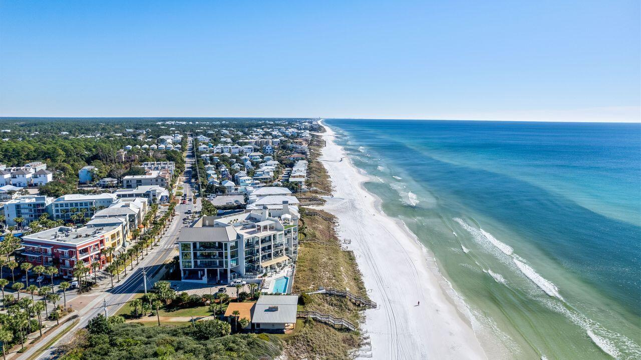 4463 W County Highway 30A UNIT 302