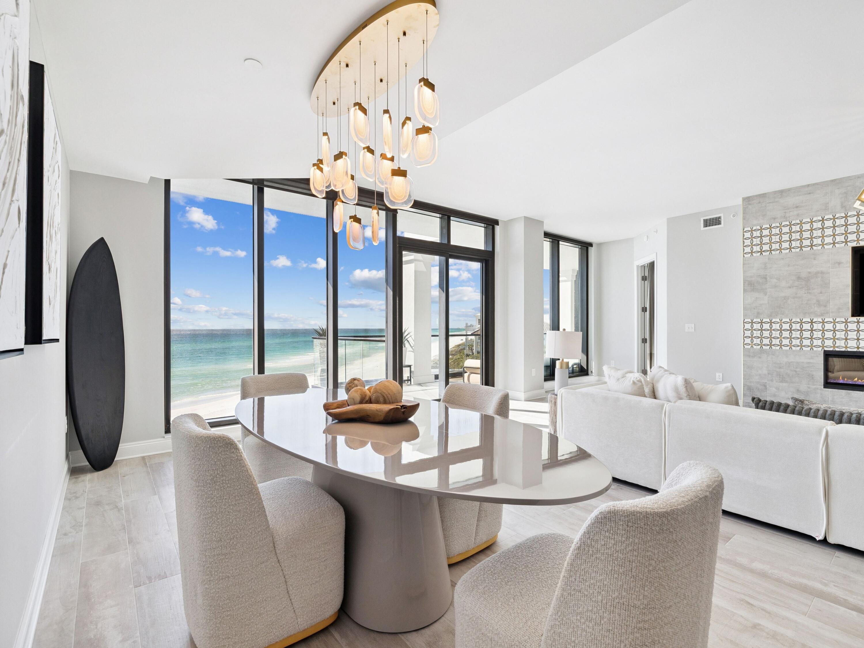 4463 W County Highway 30A UNIT 302