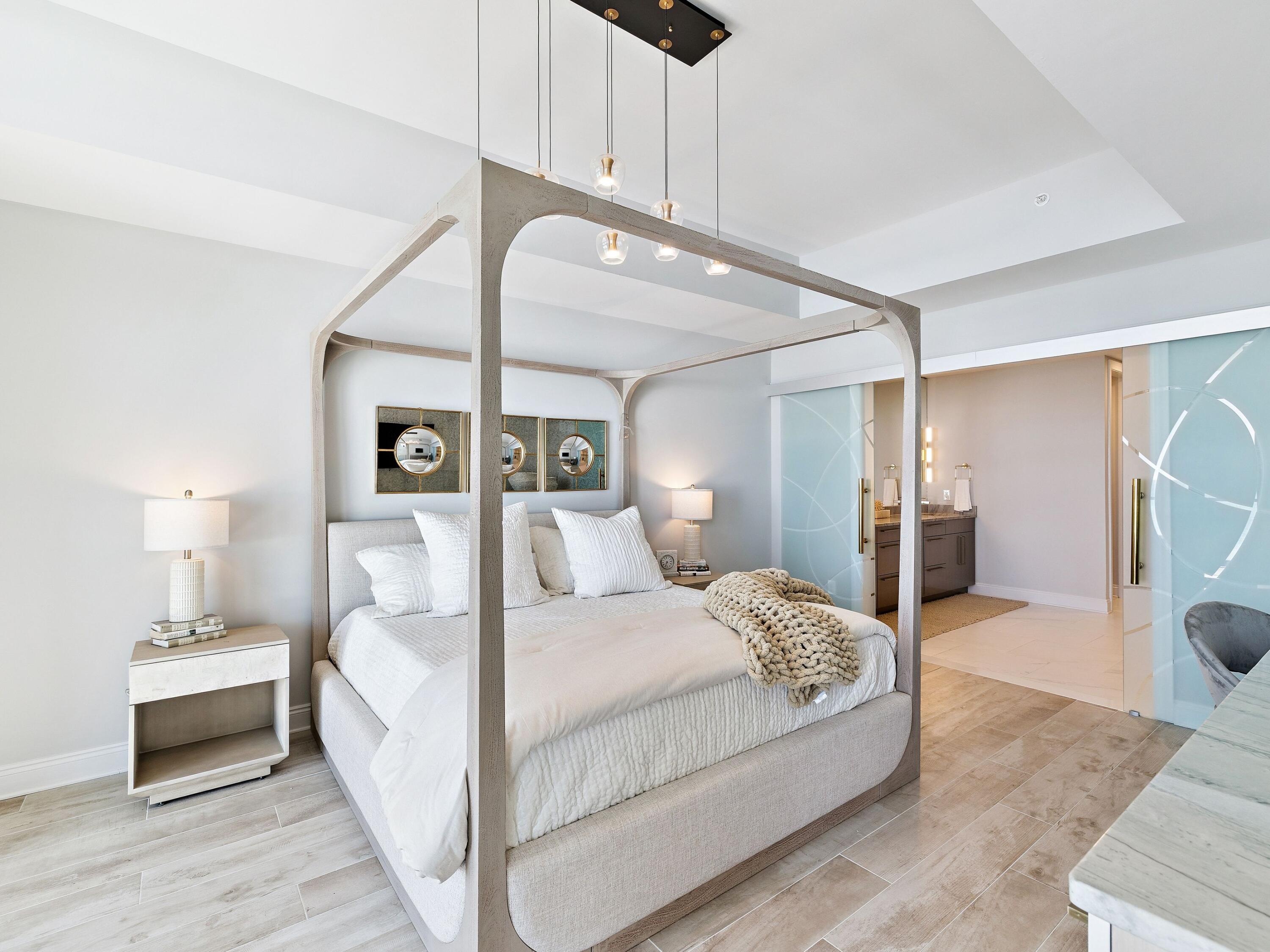 4463 W County Highway 30A UNIT 302