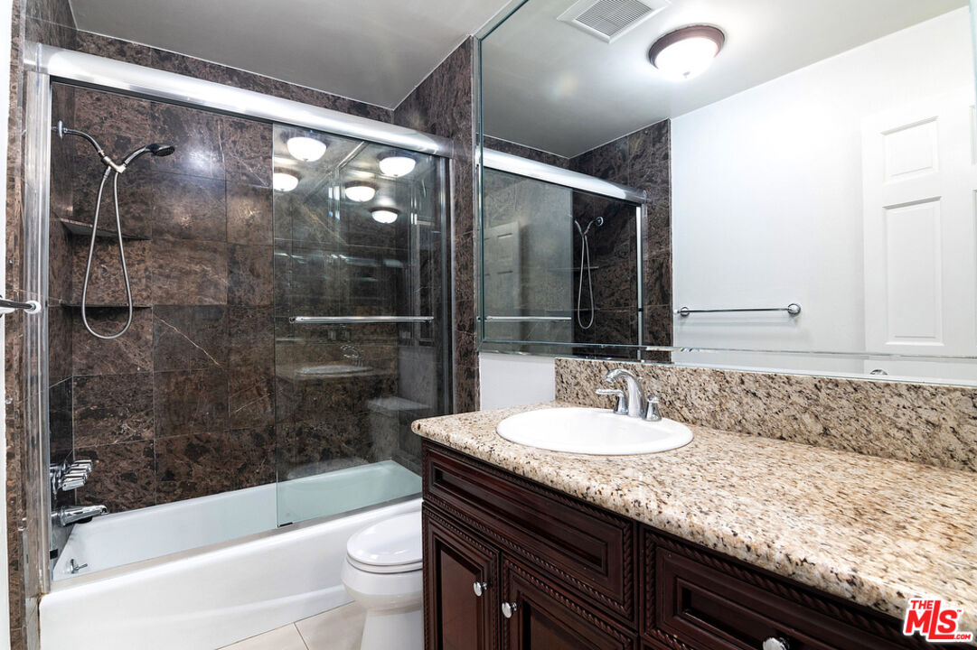 225 S Tower Dr Unit: 301