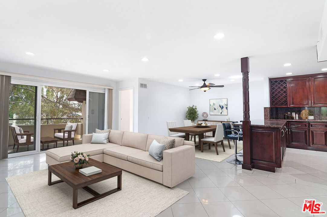 225 S Tower Dr Unit: 301