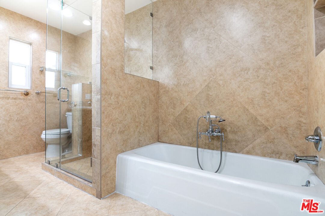 225 S Tower Dr Unit: 301