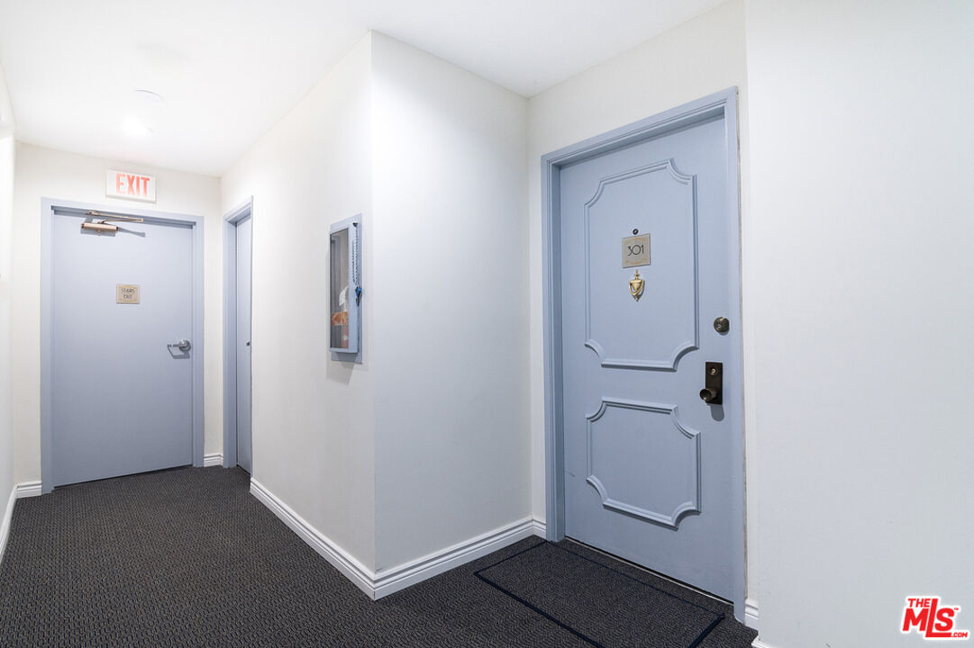 225 S Tower Dr Unit: 301