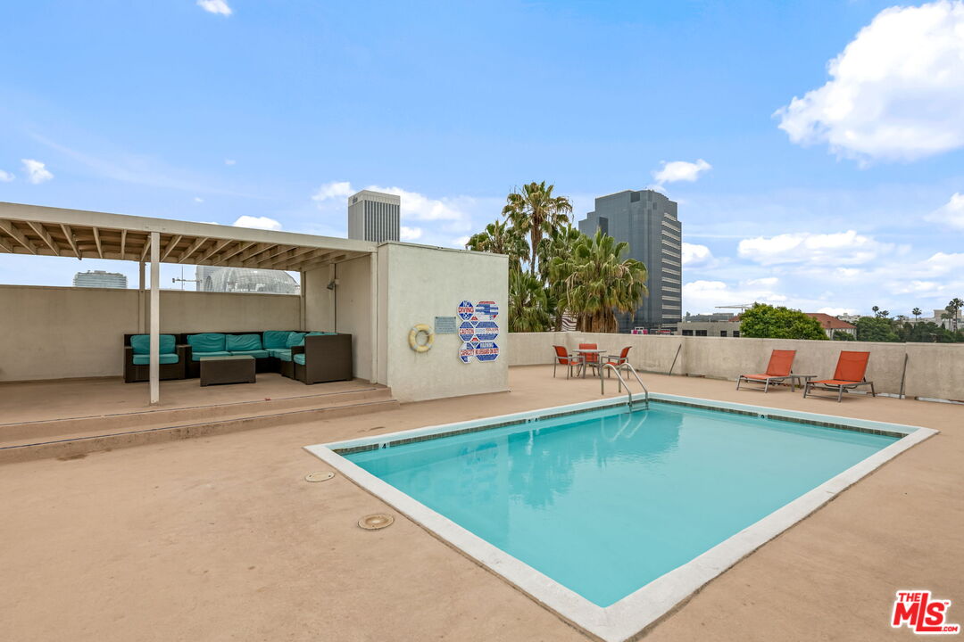 6151 Orange St Unit: 214