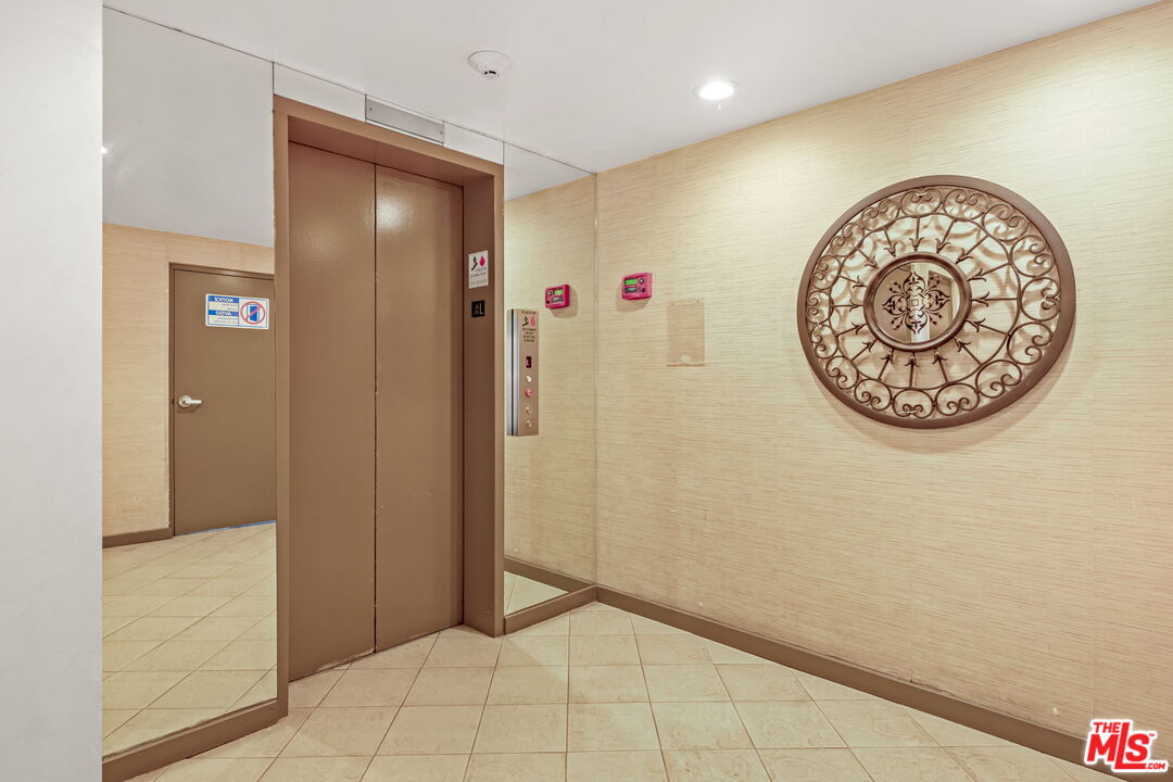 6151 Orange St Unit: 214