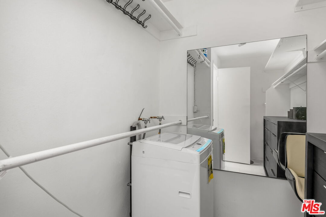 6151 Orange St Unit: 214