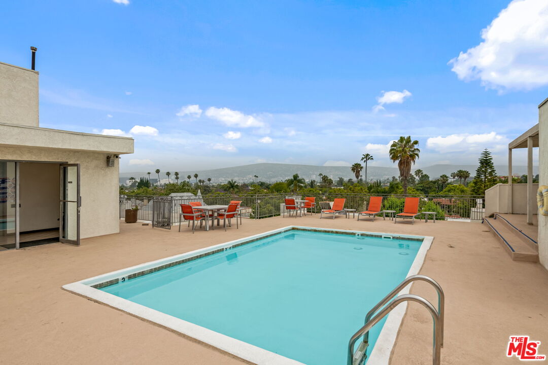 6151 Orange St Unit: 214