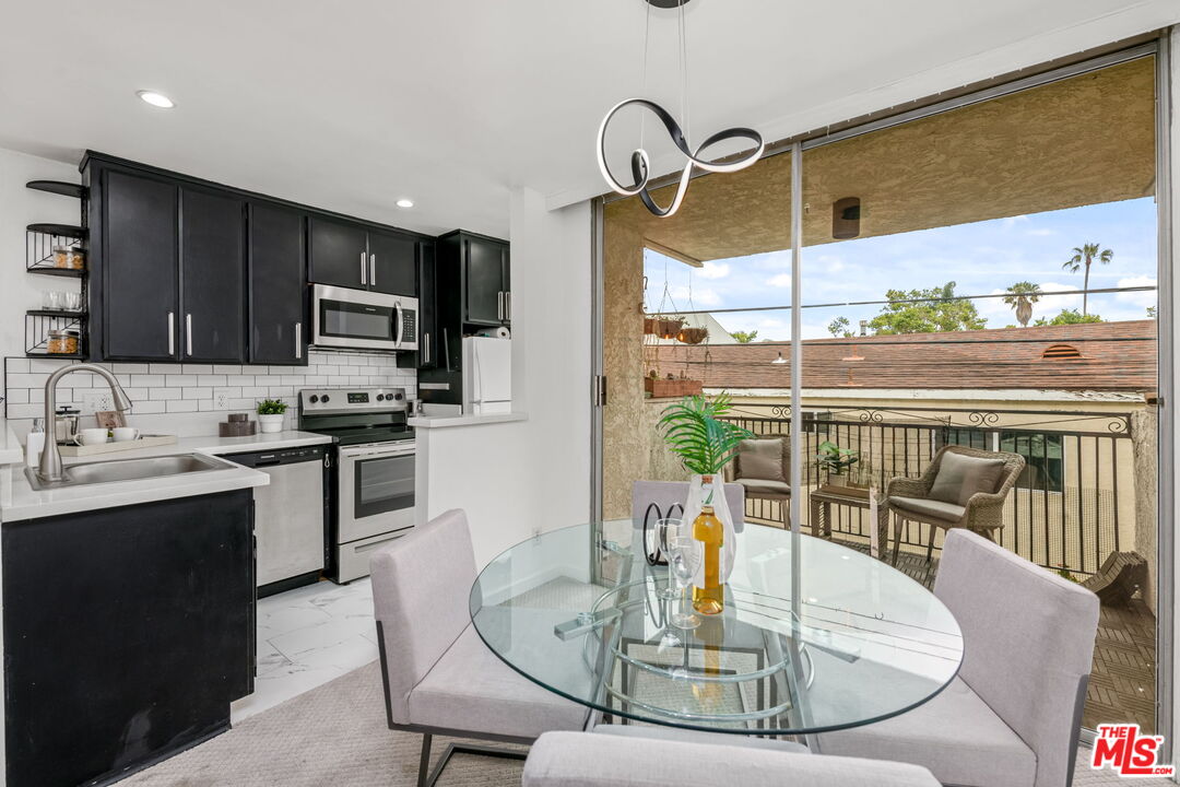 6151 Orange St Unit: 214