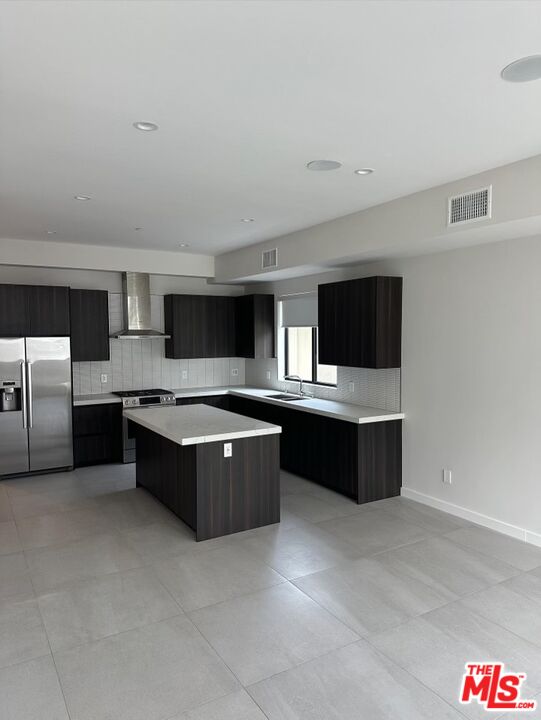 530 N Hayworth Ave Unit: 1/2