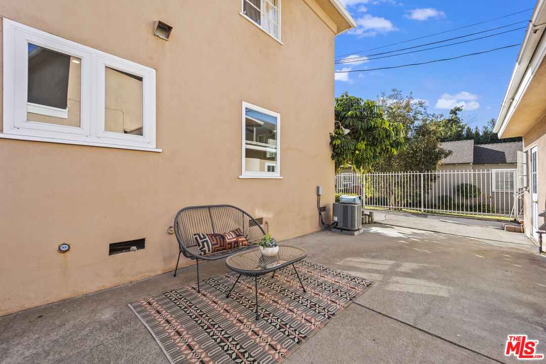 939 N Glendale Ave Unit: 3