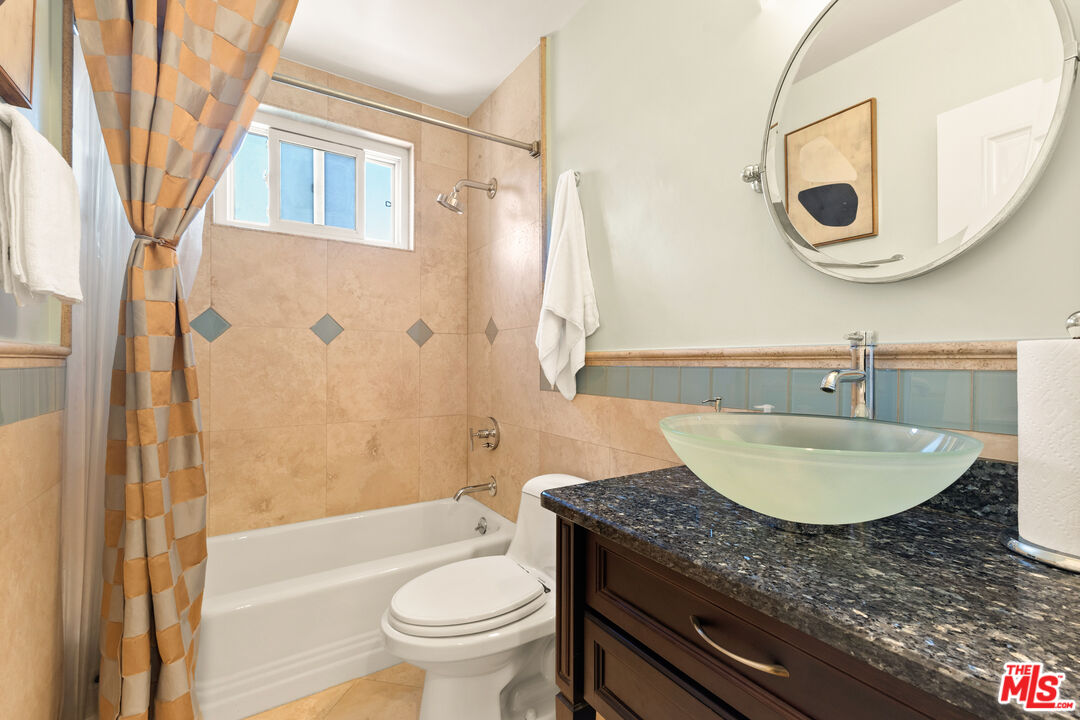 3756 Lockland Dr Unit: C