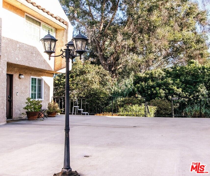 5036 E Echo St Unit: 1