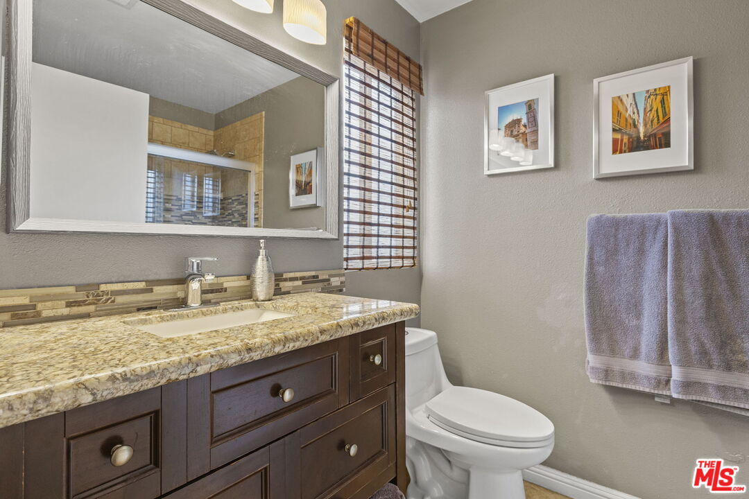 5036 E Echo St Unit: 1