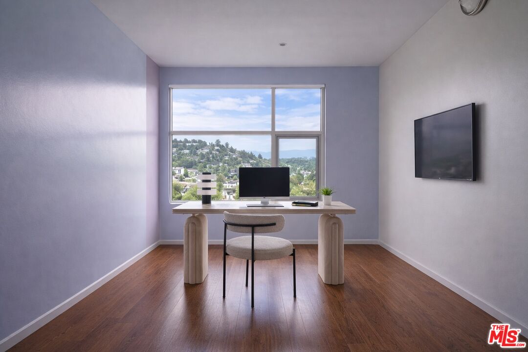 4111 W Sunset Blvd Unit: 543