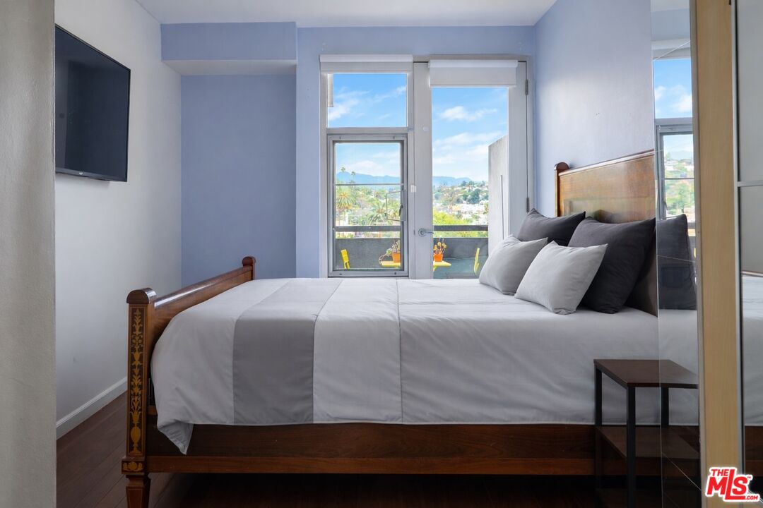 4111 W Sunset Blvd Unit: 543