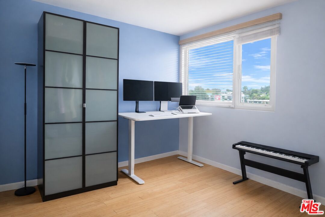 4111 W Sunset Blvd Unit: 543