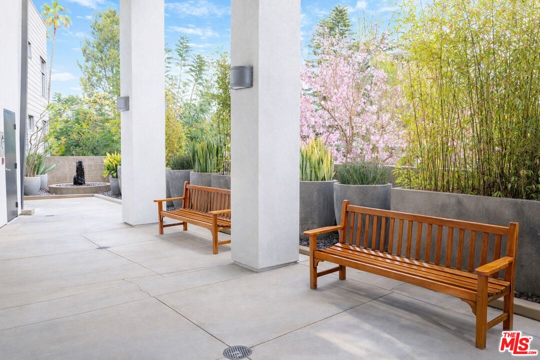 4111 W Sunset Blvd Unit: 543