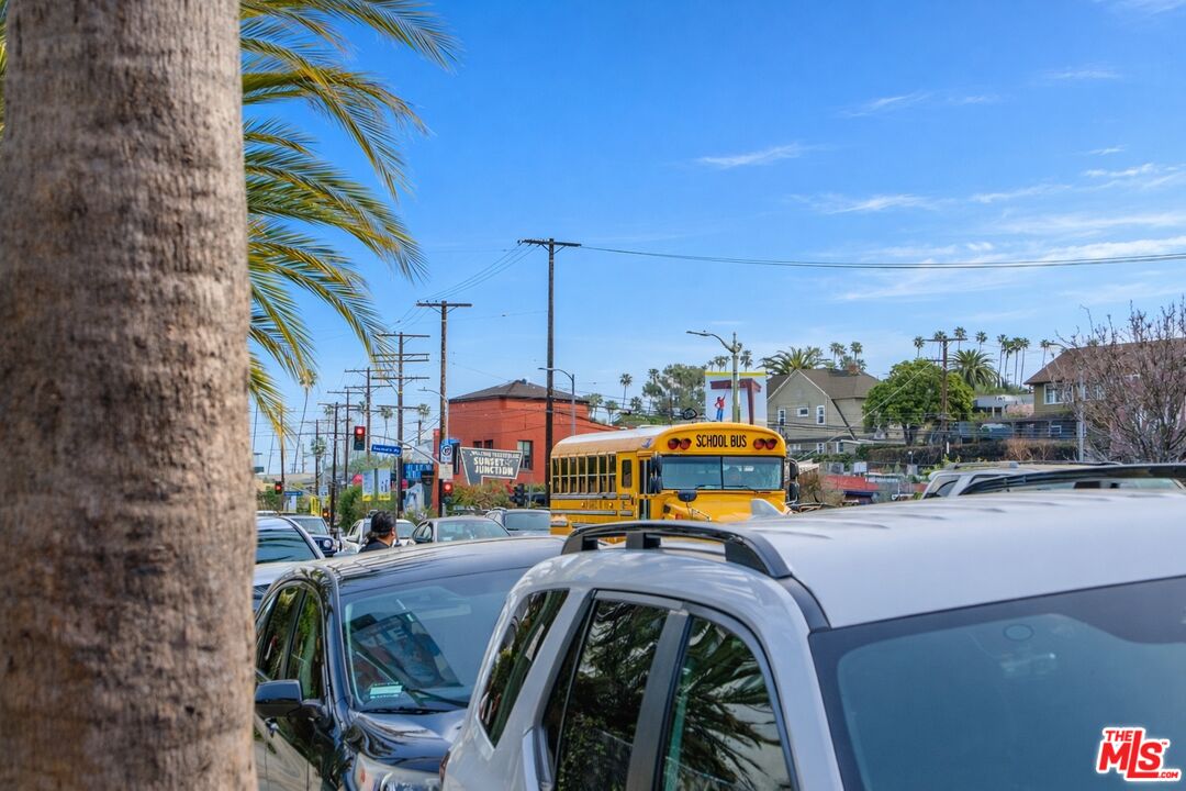 4111 W Sunset Blvd Unit: 543