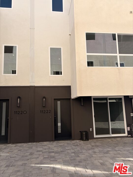 11220 W Lyon Ln Unit: 11