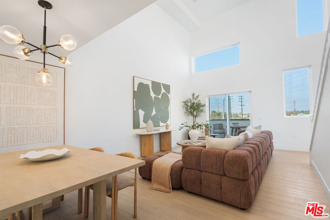 11220 W Lyon Ln Unit: 11
