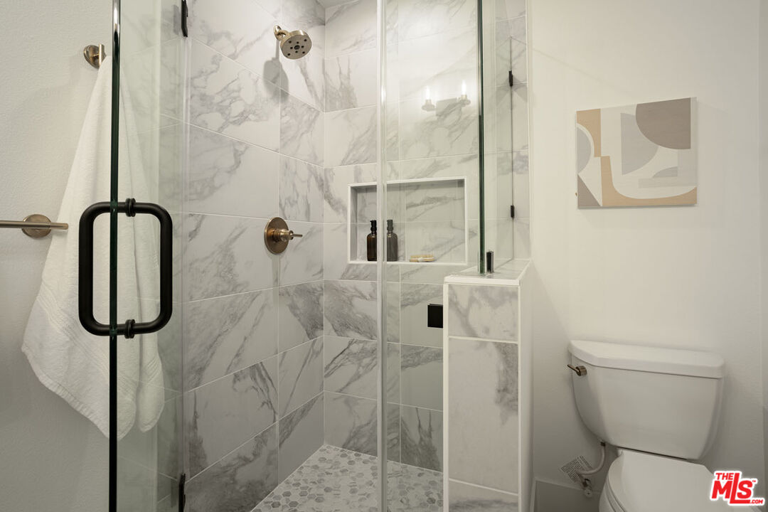 11220 W Lyon Ln Unit: 11
