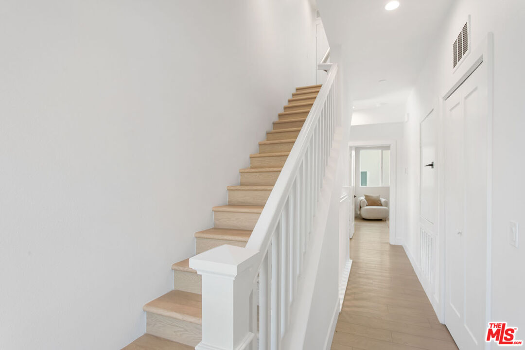 11220 W Lyon Ln Unit: 11