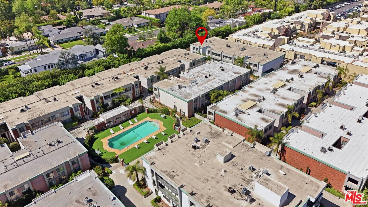 5301 Balboa Blvd Unit: F8