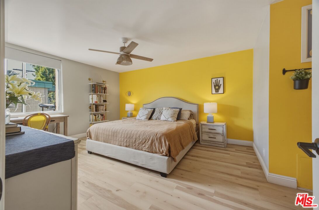 5301 Balboa Blvd Unit: F8