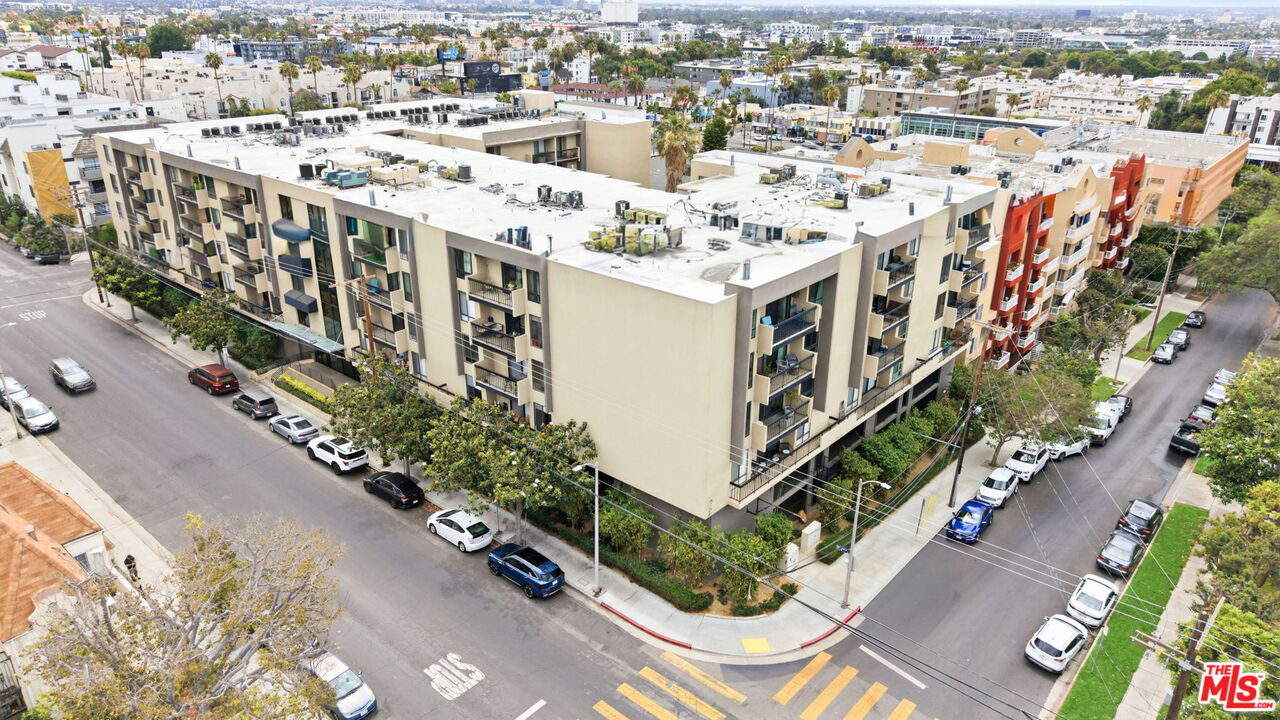 7320 Hawthorn Ave Unit: 410