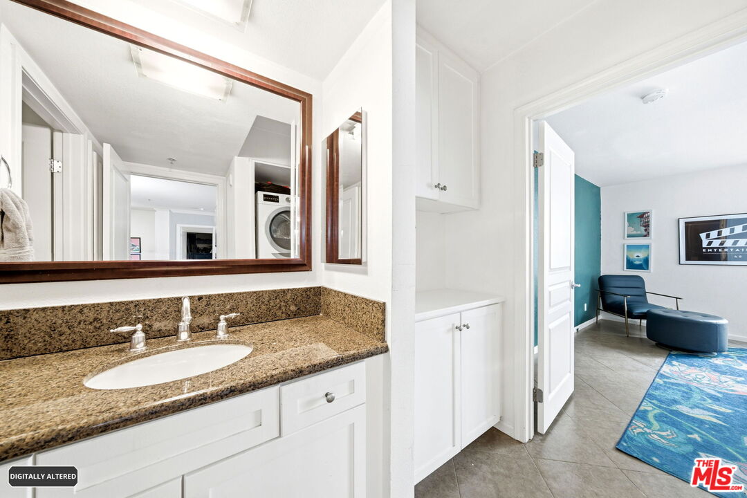7320 Hawthorn Ave Unit: 410