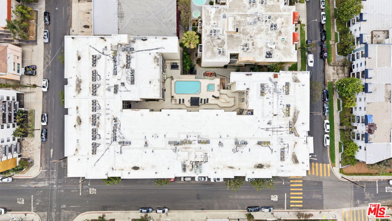 7320 Hawthorn Ave Unit: 410