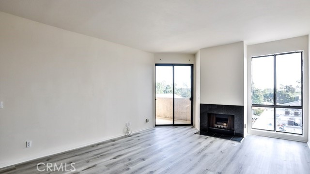 2491 Purdue AVE Unit: 319