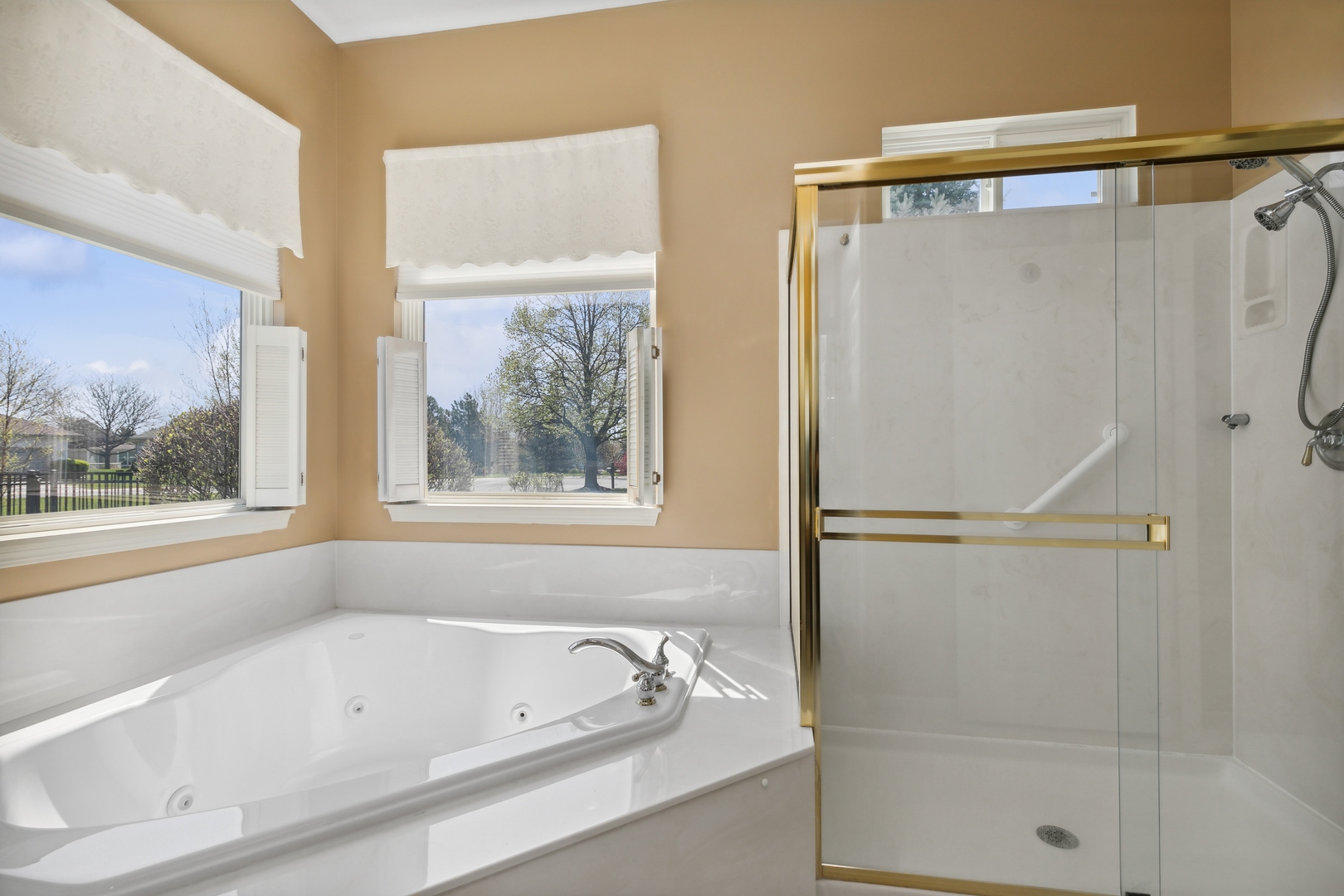 12975 Illinois Drive