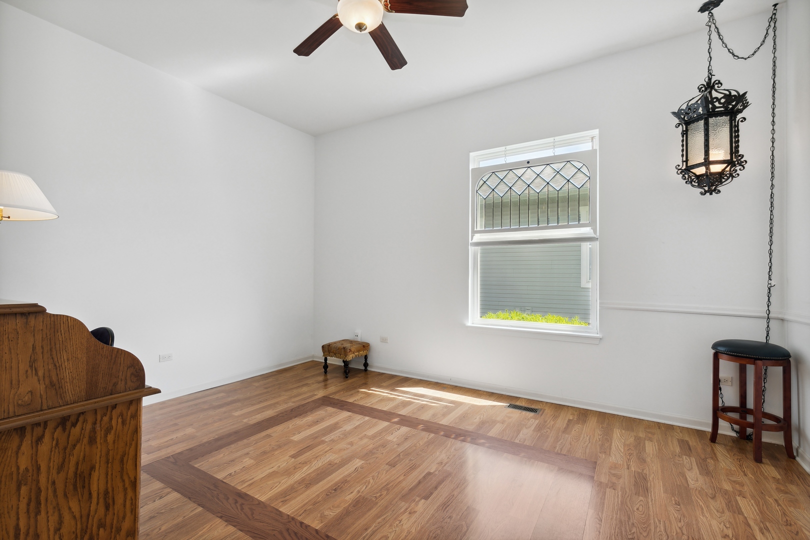 12975 Illinois Drive