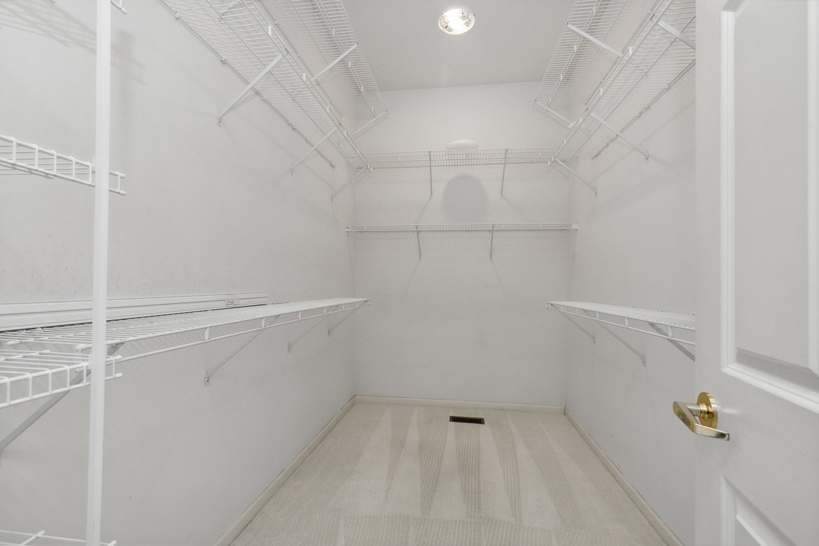 12975 Illinois Drive